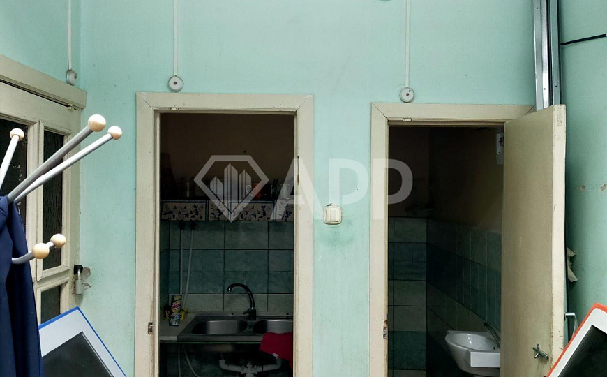 Сдаю 107м² на первом этаже первой линии фото