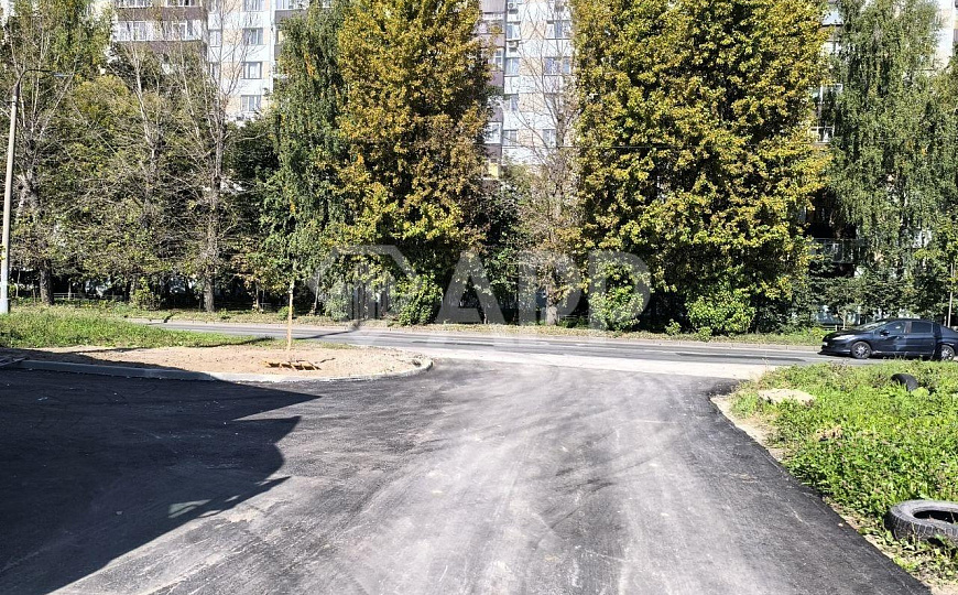Сдаю 346м² в спальном районе, на трафике! фото