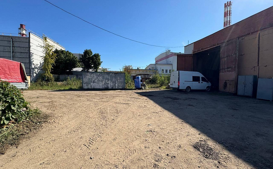 Склад с прилегающей территорией фото