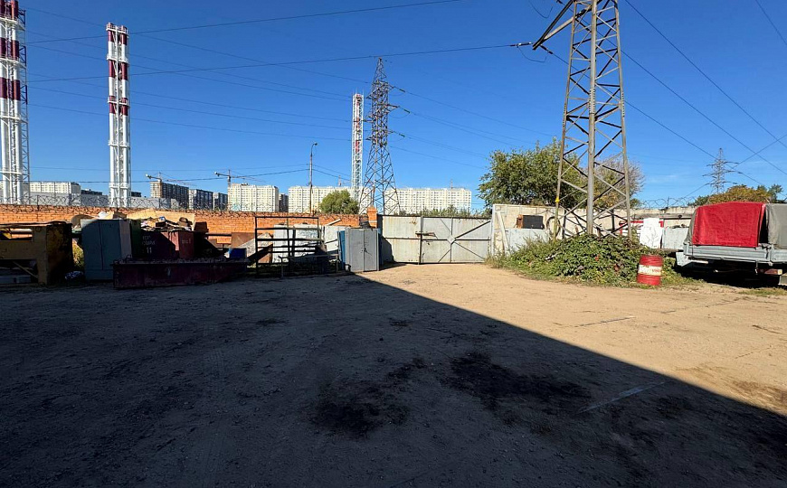 Склад с прилегающей территорией фото