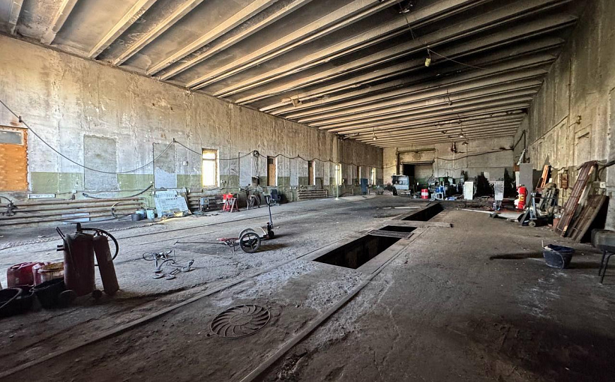 Склад с прилегающей территорией фото