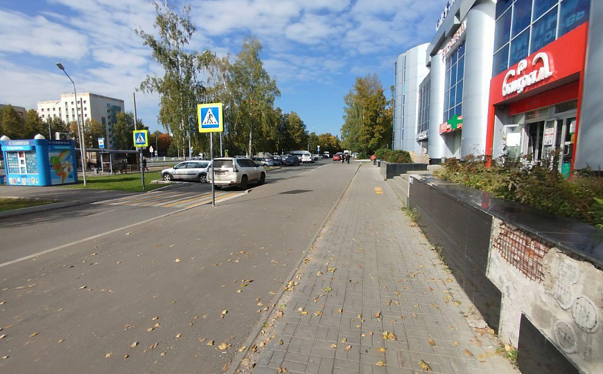 Сдается помещение с витражными окнами в оживленном месте фото