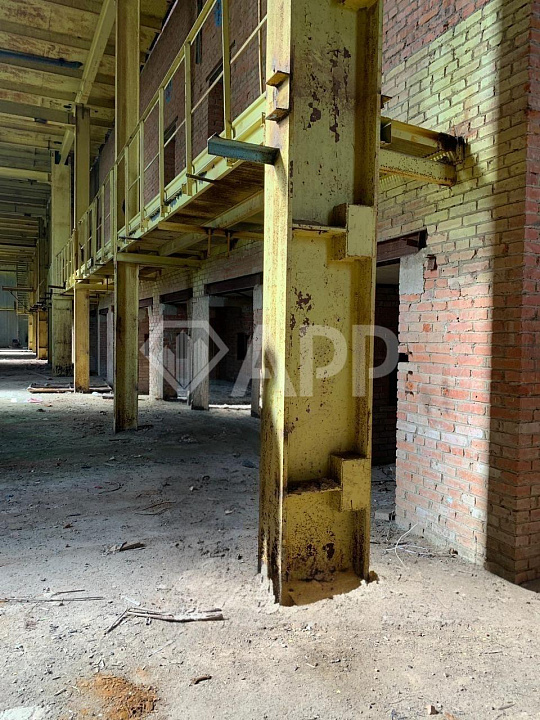 Продам производственное здание 10 000 кв.м. фото