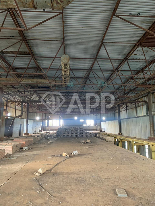 Продам производственное здание 10 000 кв.м. фото