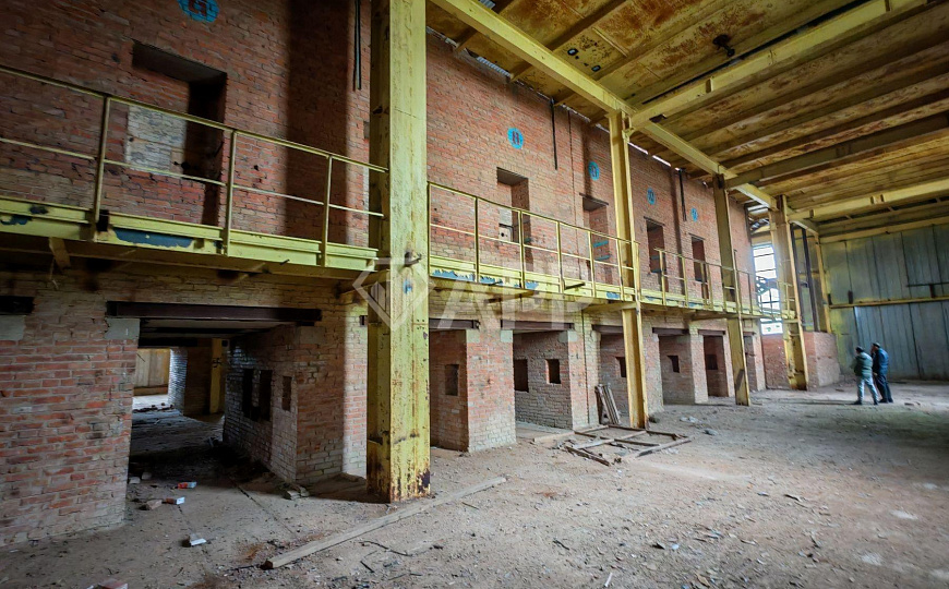 Продам производственное здание 10 000 кв.м. фото