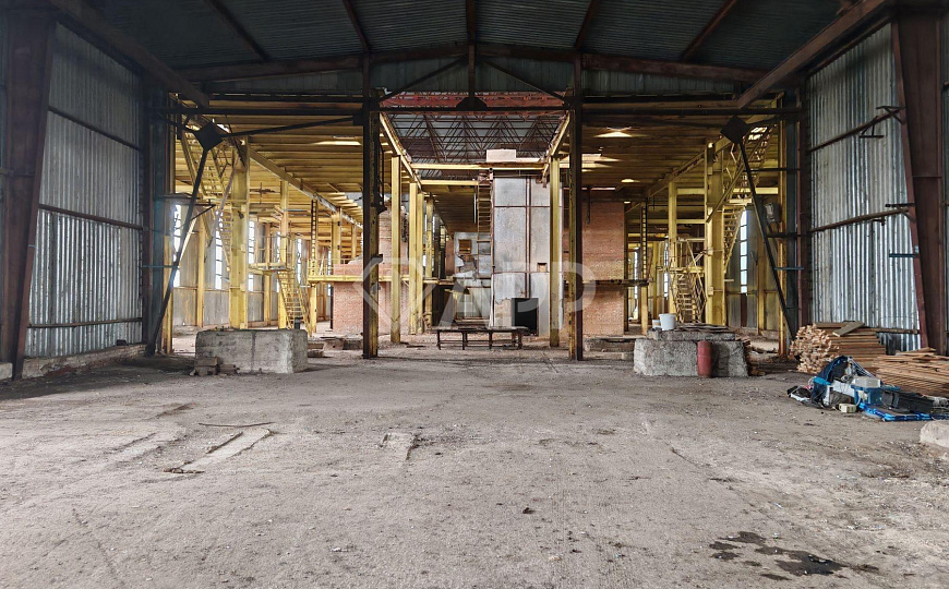 Продам производственное здание 10 000 кв.м. фото
