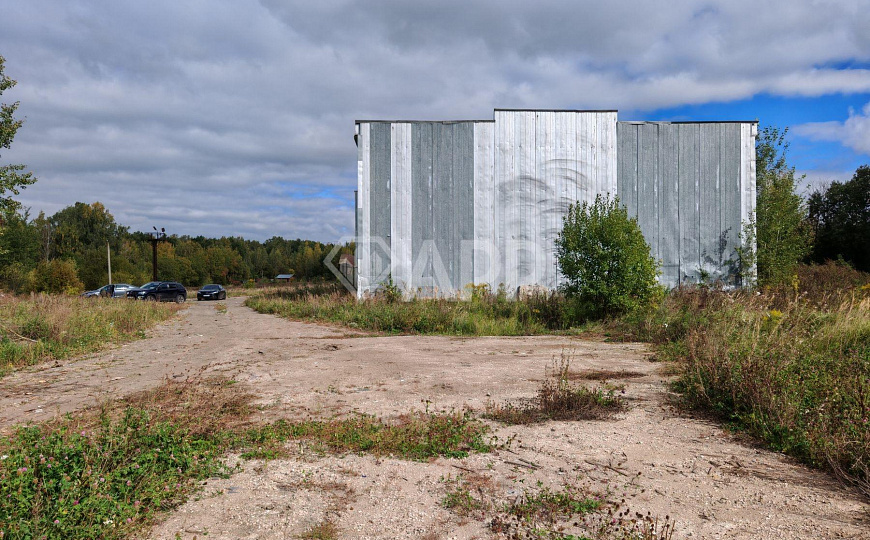 Продам производственное здание 10 000 кв.м. фото