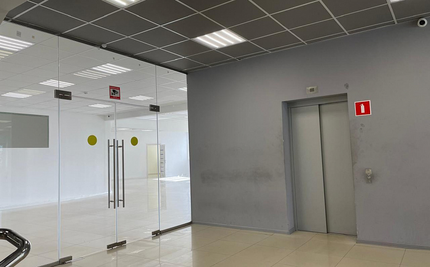 Сдам помещение свободного назначения, 1 359,4 м² фото