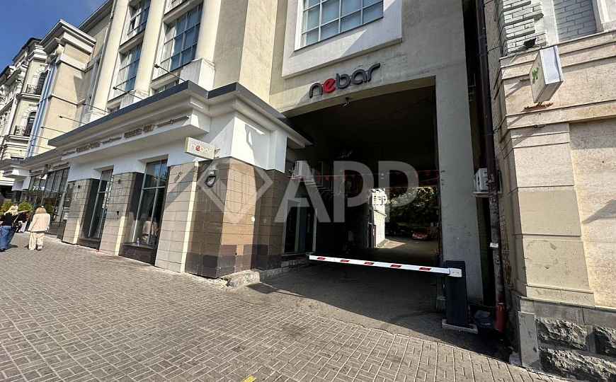 Продажа помещения свободного назначения 471м2 в центре города фото