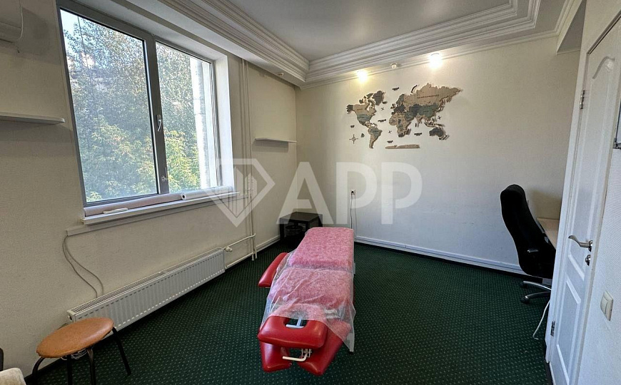 Продажа помещения свободного назначения 471м2 в центре города фото