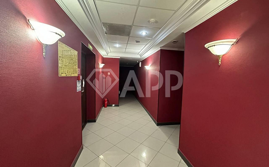 Продажа помещения свободного назначения 471м2 в центре города фото