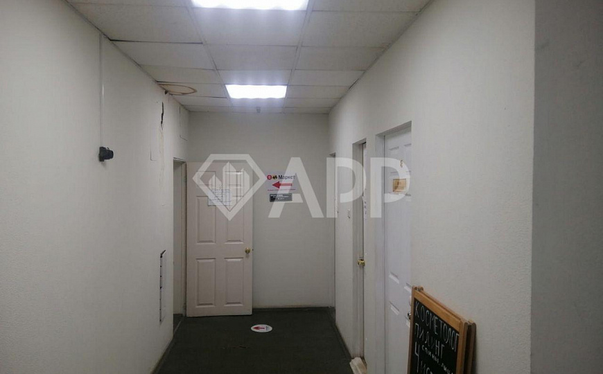 Помещение свободного назначения 246 кв.м. фото