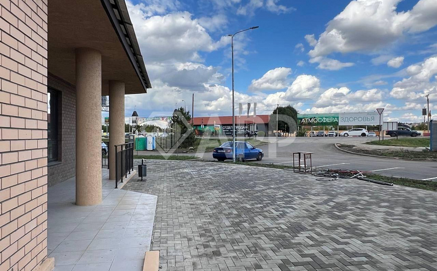 Продаю торговое помещение, 164,3 м² фото