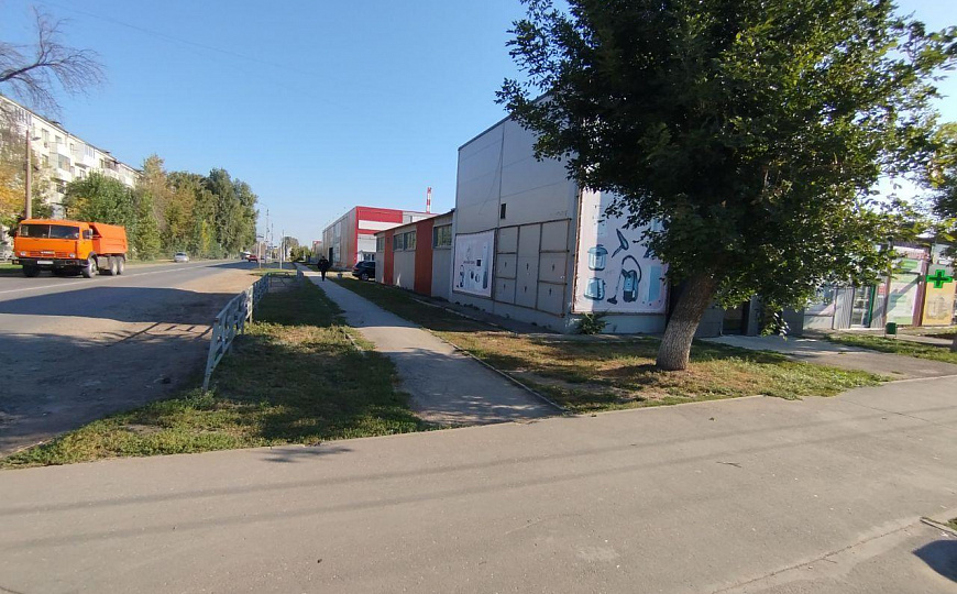 Помещение свободного назначения напротив центрального парка фото