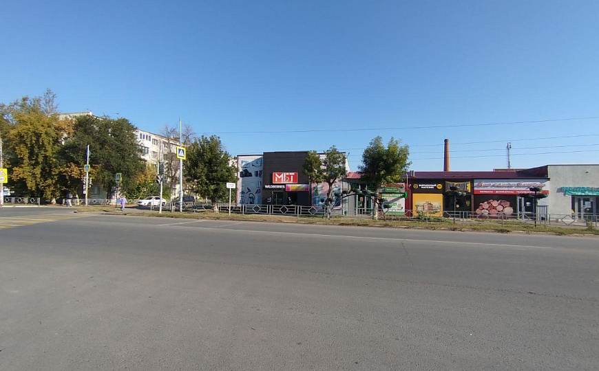 Помещение свободного назначения напротив центрального парка фото