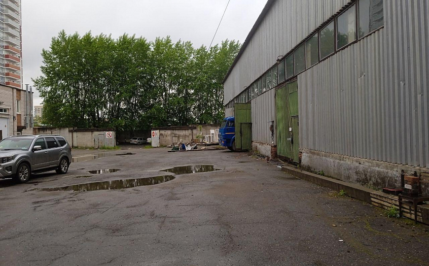 Склад в центральной части города фото