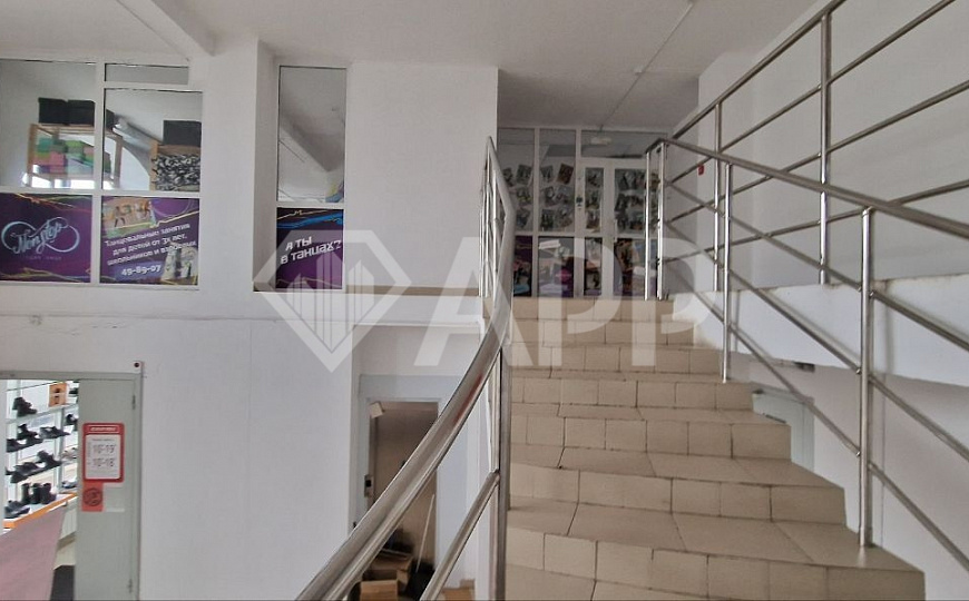 Жилой массив/1 линия/Высокий трафик фото