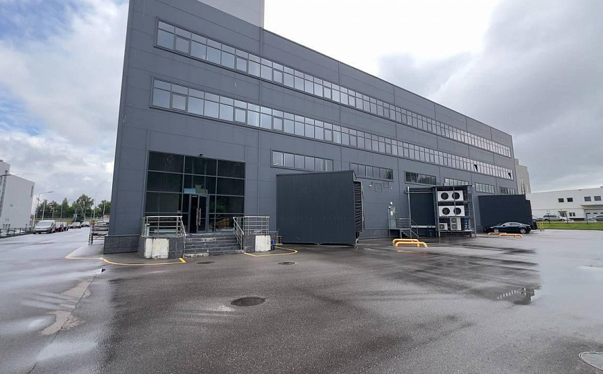 Под падел корт, 3 900 м² фото