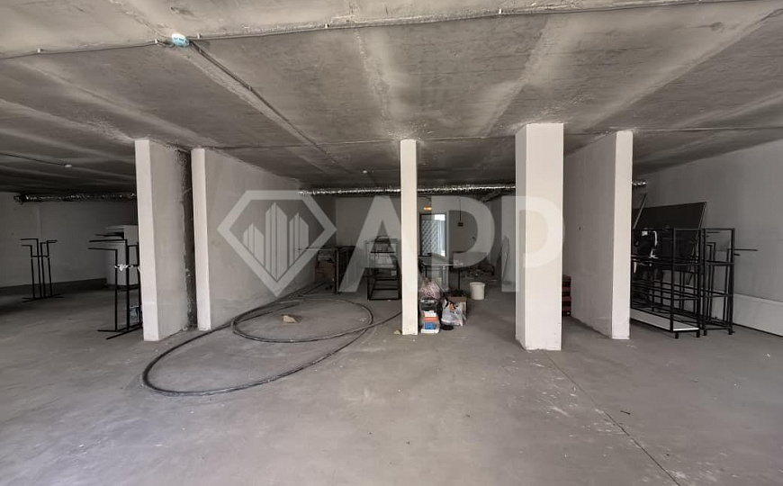 Сдаю помещение свободного назначения, 313 м² фото