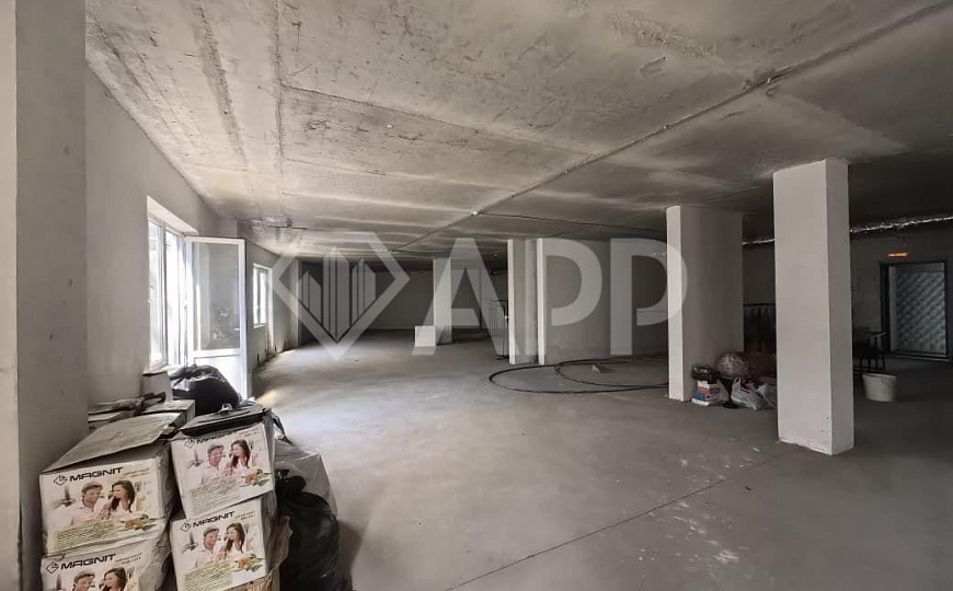 Сдаю помещение свободного назначения, 313 м² фото