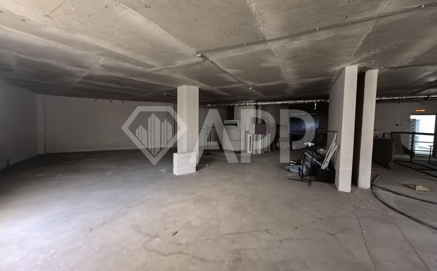 Сдаю помещение свободного назначения, 313 м² фото