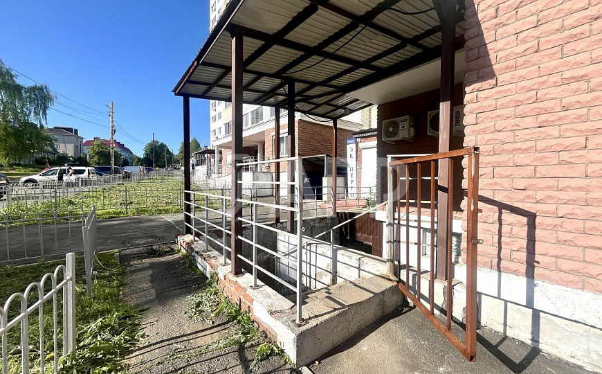 Продается помещение с арендатором, 121 кв. фото