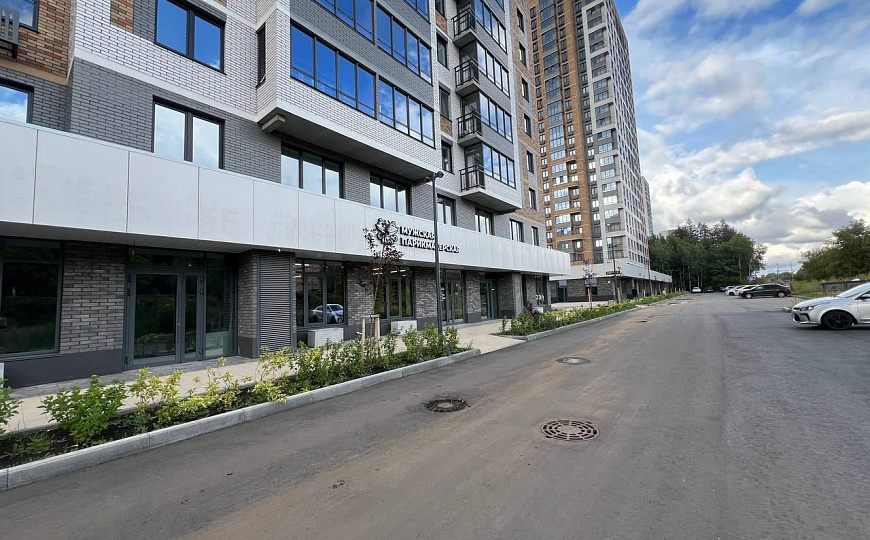 Аренда помещения свободного назначения, 1 линия, высокий трафик фото