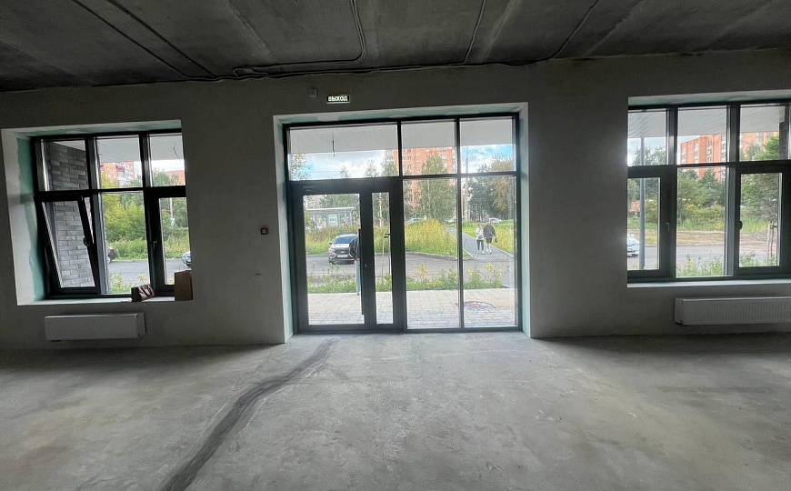 Аренда помещения свободного назначения, 1 линия, высокий трафик фото