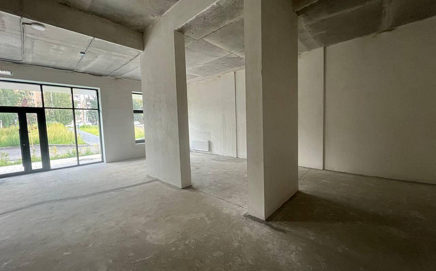 Аренда помещения свободного назначения, 1 линия, высокий трафик фото