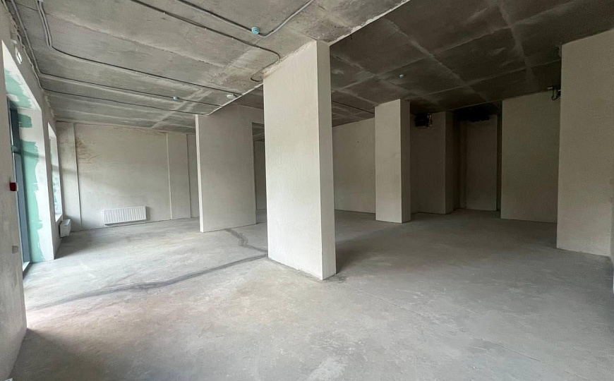 Аренда помещения свободного назначения, 1 линия, высокий трафик фото