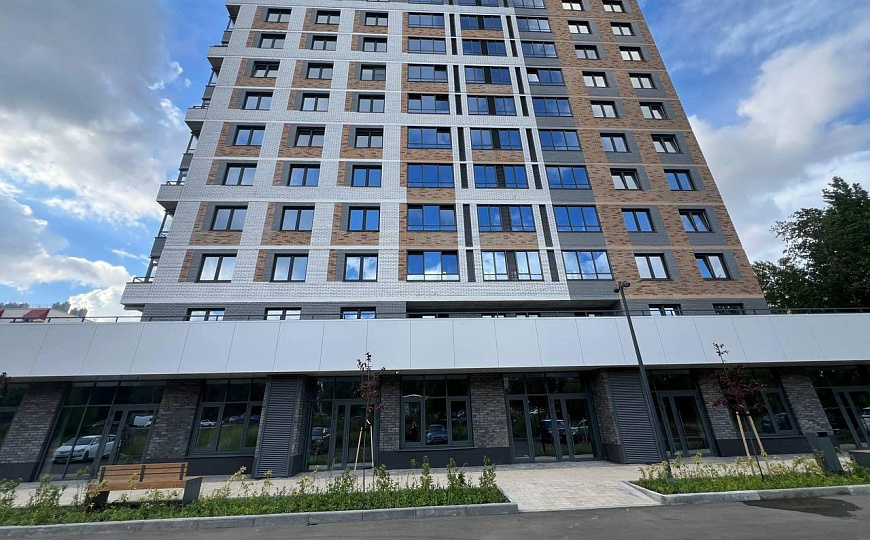 Аренда помещения свободного назначения, 1 линия, высокий трафик фото