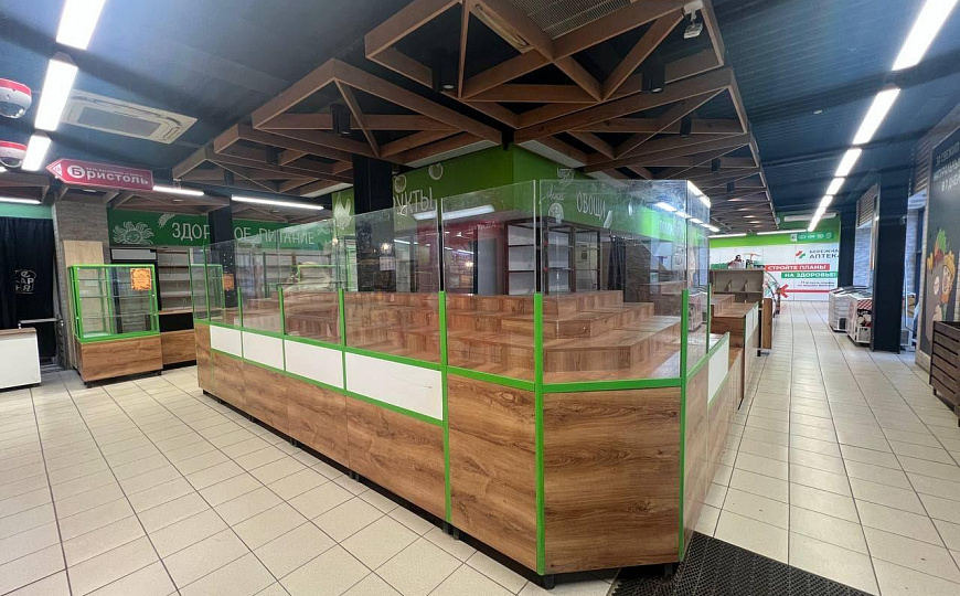 Торговые/офисные помещения, 600-1200 м²  в Торговом центре. фото