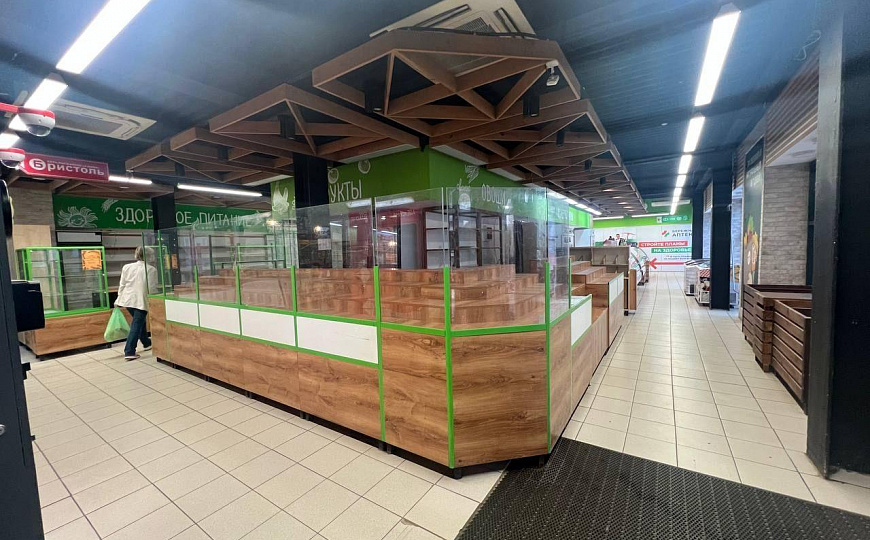 Торговые/офисные помещения, 600-1200 м²  в Торговом центре. фото