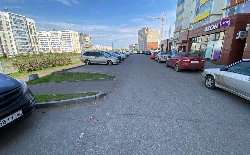 Сдается помещение (67 кв м + 33 кв м) свободного назначения на первой линии. фото