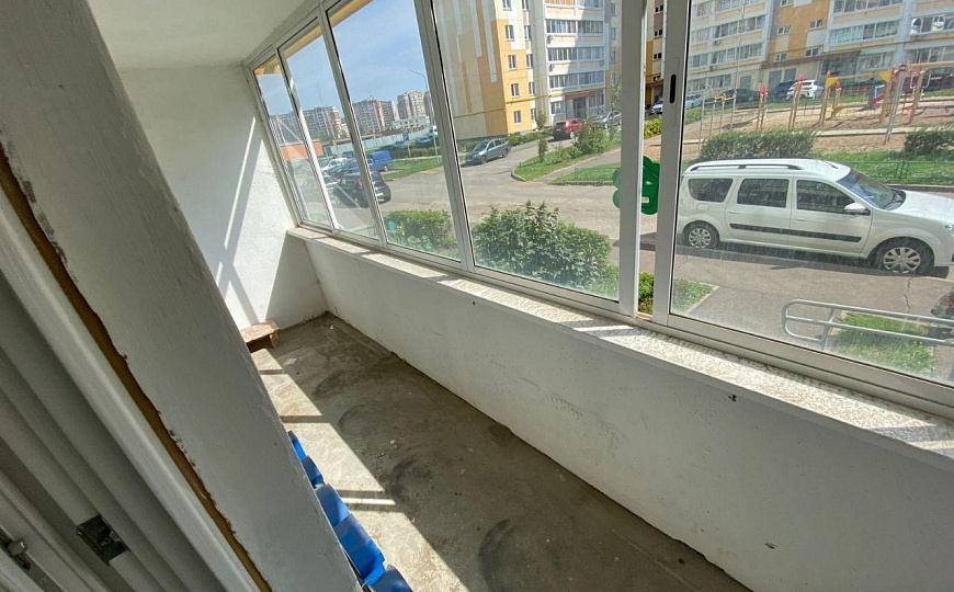 Сдается помещение (67 кв м + 33 кв м) свободного назначения на первой линии. фото