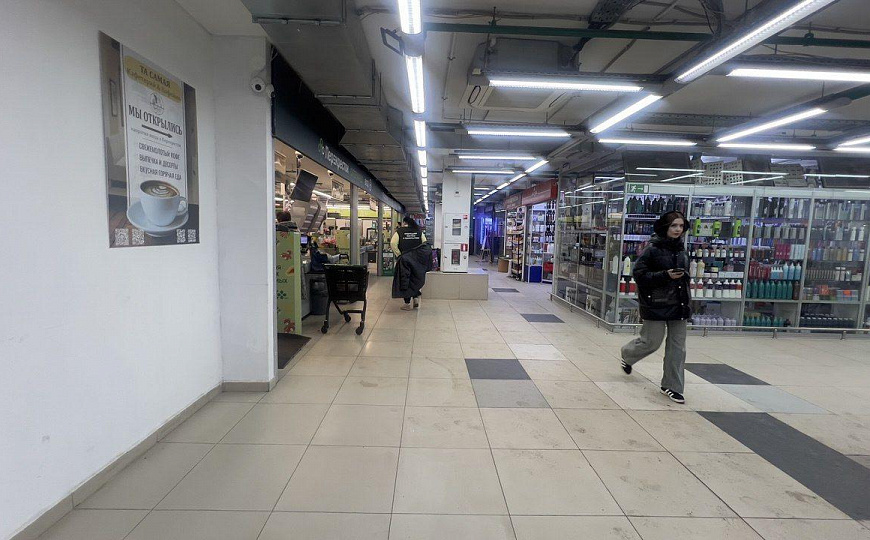 Помещение в крупном ТЦ от 100 до  880 кв.м. фото