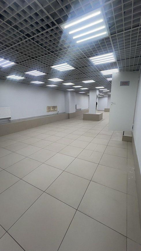 Помещение в крупном ТЦ от 100 до  880 кв.м. фото