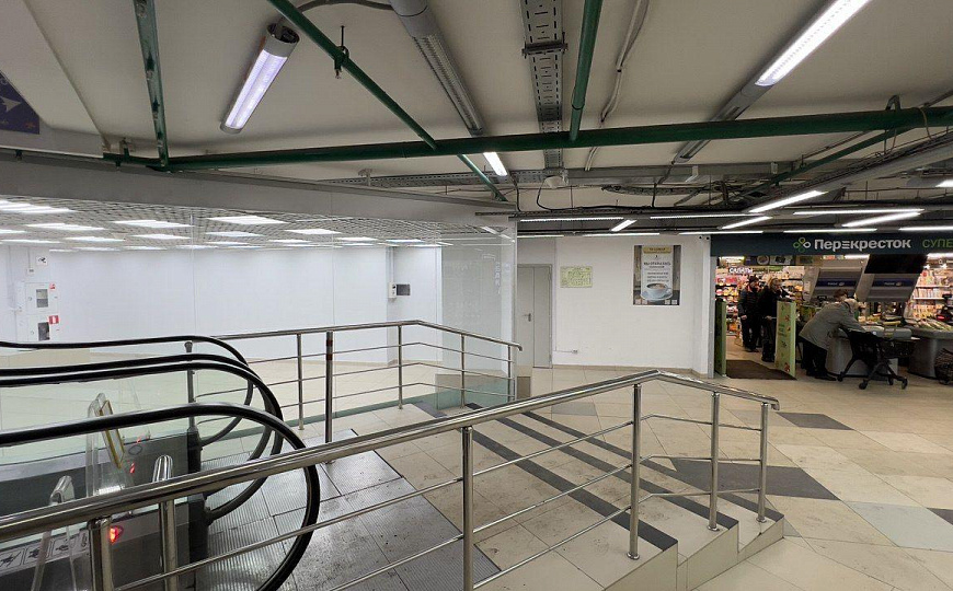 Помещение в крупном ТЦ от 100 до  880 кв.м. фото