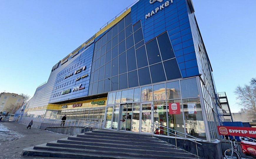 Помещение в крупном ТЦ 1500м фото