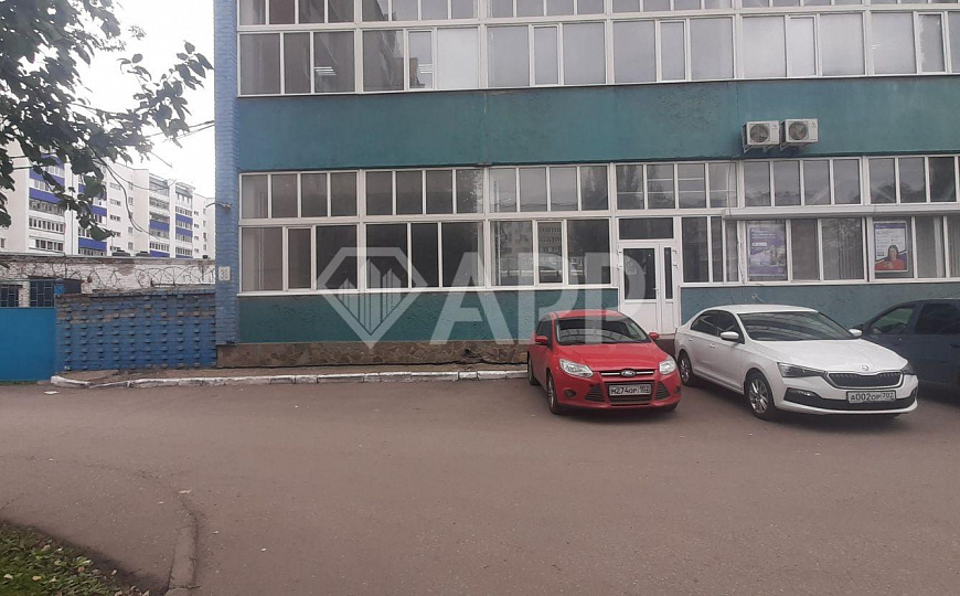 Сдам отдельно стоящее здание, 300 м² фото