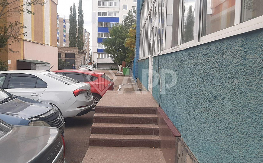 Сдам отдельно стоящее здание, 300 м² фото
