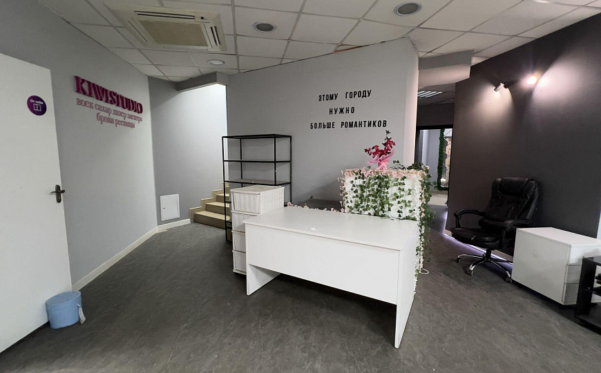 Сдам остров, 15 м² в оживленном торговом центре  фото