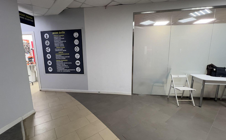 Сдам остров, 15 м² в оживленном торговом центре  фото