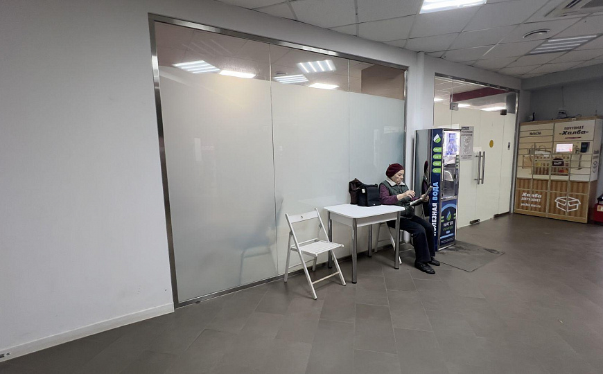 Сдам остров, 15 м² в оживленном торговом центре  фото