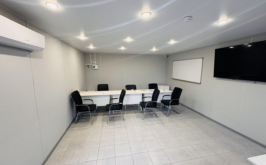 Земля с офисами для продажи автомобилей и техники, 1 500 м² фото