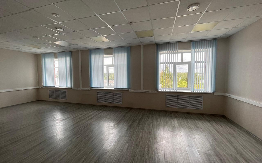 Сдам помещение свободного назначения, 360 м² фото