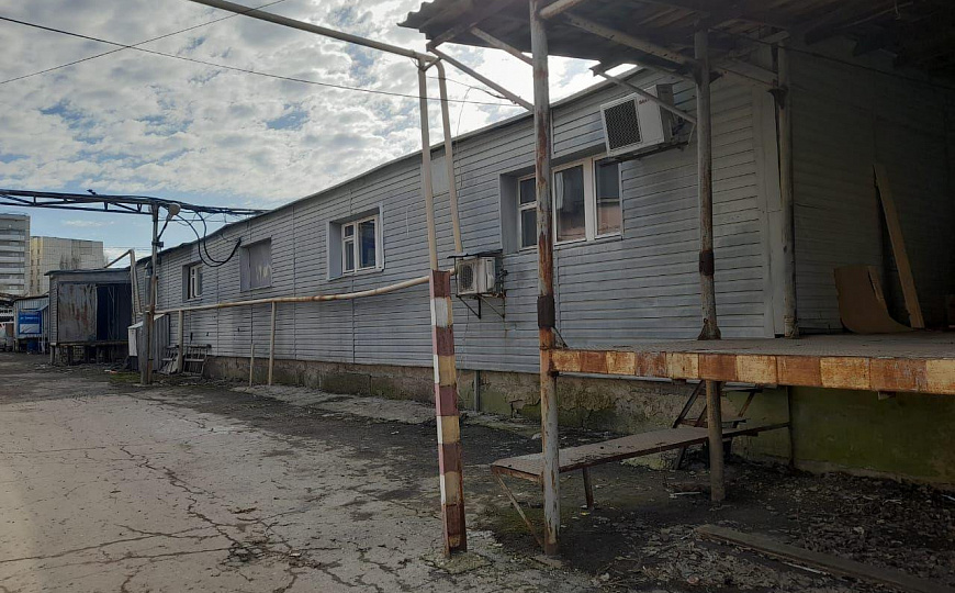 Набережная, 830 м² фото
