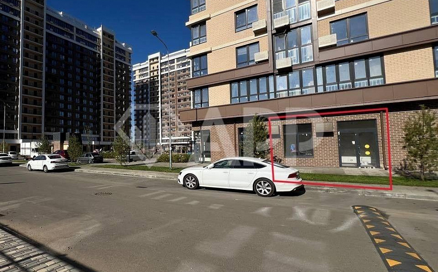 Сдаю торговое помещение, 32 м² фото