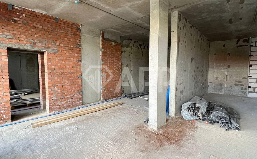 Продаю торговое помещение, 98,3 м² фото