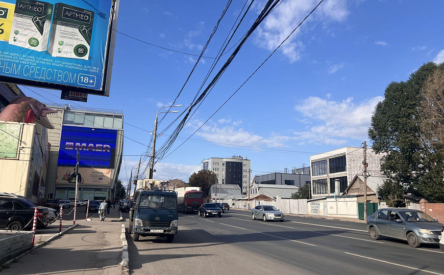 Здание 750м2 на первой линии с пешеходным трафиком фото